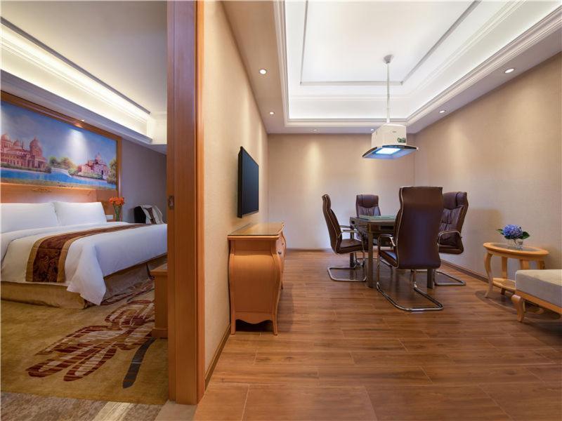 Vienna Hotel Dongguan Shi Buitenkant foto